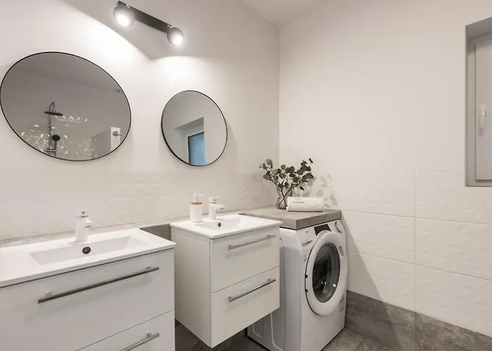 Flatbook - Nadmorski Dom Bukowa Lägenhet *